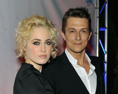 Picture of Peter Stebbings with his Wife Charlotte Sullivan  in a party